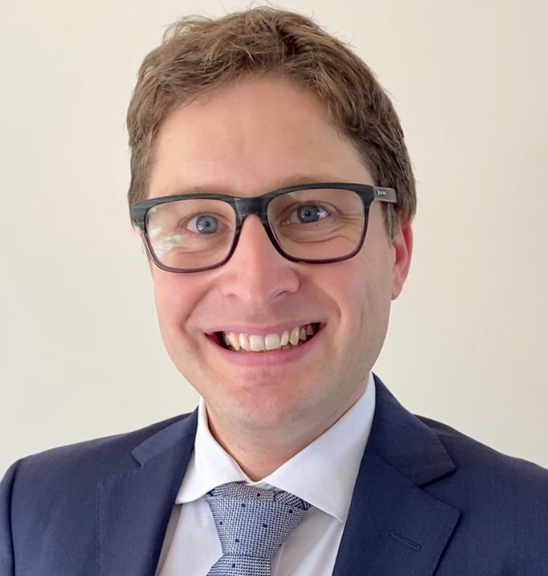 Dr Daniel McGlade